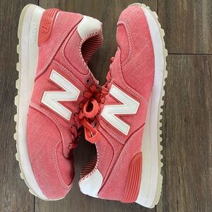 New Balance 574 Spiced Coral Women’s size US 8.5 (Eur 40)